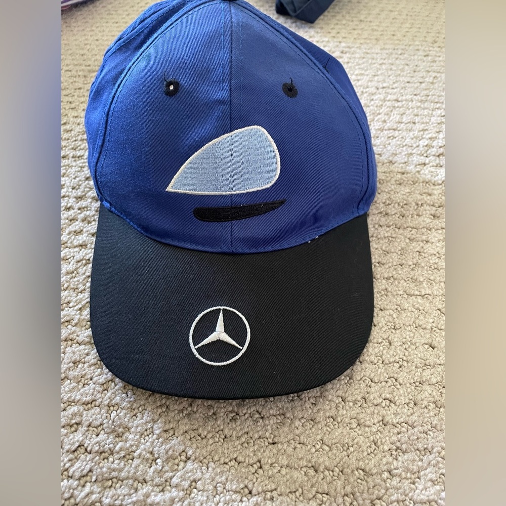Rare Mercedes Benz art hat NWOT